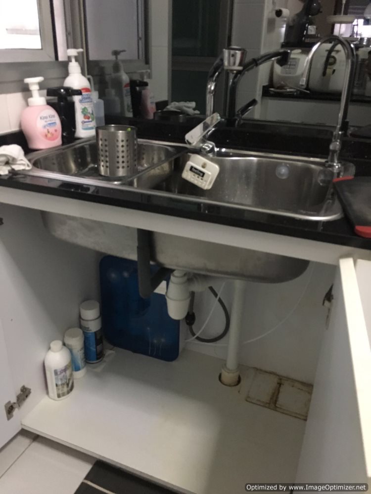 Under sink water purifier installation