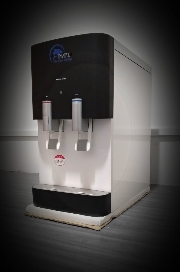 Water dispenser, hot and cold water dispenser, table top water dispenser